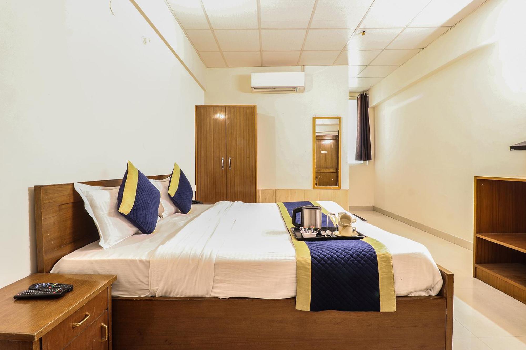 Fabhotel Avyay Dehradún Kültér fotó